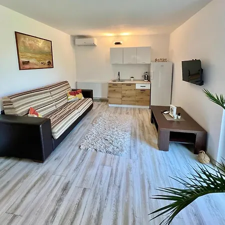 House75 *